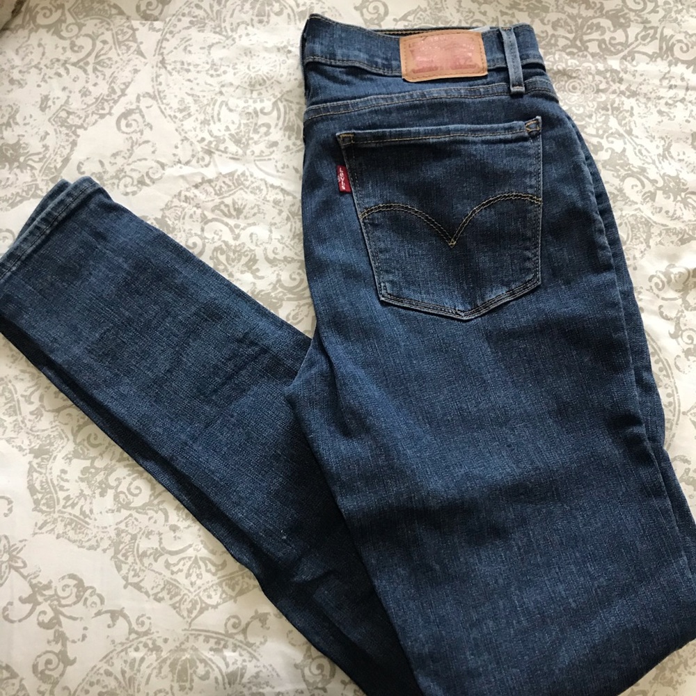 Levis jeans